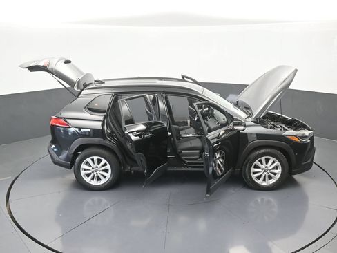 Used 2022 Toyota Corolla Cross LE w/ Moonroof Package FWD image 63