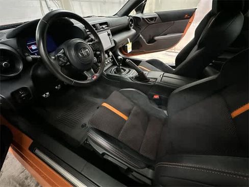 Used 2023 Toyota GR86 10th Anniversary SE image 15