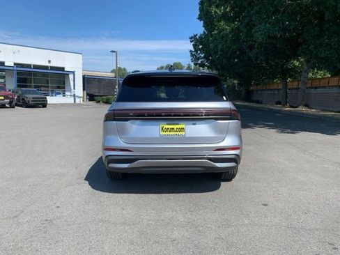 New 2026 Lincoln Nautilus Reserve AWD/4WD image 4