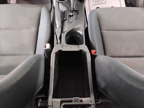 Used 2015 Toyota RAV4 LE FWD image 55