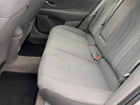 Used 2024 Hyundai Elantra SEL w/ Convenience Package image 10