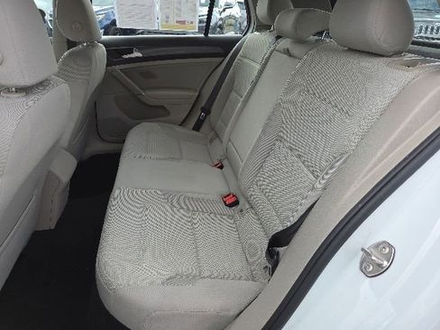 Used 2018 Volkswagen Golf S FWD image 12