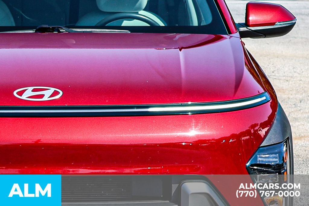 Used 2025 Hyundai Kona SEL FWD image 14