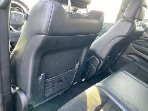 Used 2019 Jeep Grand Cherokee Altitude image 31