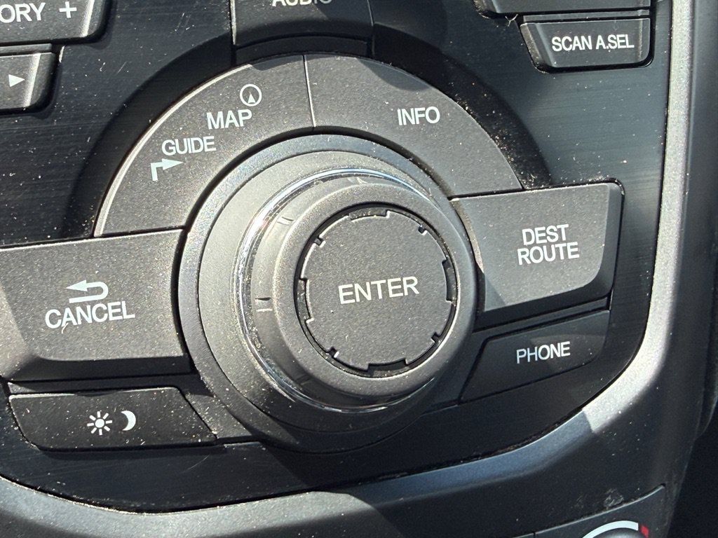 Used 2013 Acura RDX w/ Technology Package AWD/4WD image 17