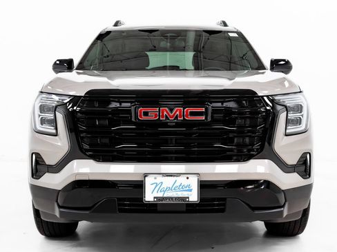 Used 2026 GMC Terrain Elevation w/ Black Edition AWD/4WD image 4