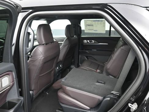 New 2026 Ford Explorer Platinum image 21