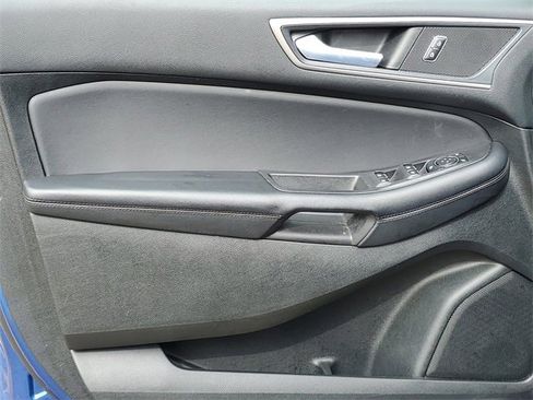 Used 2023 Ford Edge SEL w/ Convenience Package image 10