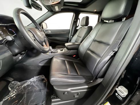 Used 2022 Jeep Grand Cherokee Limited image 20