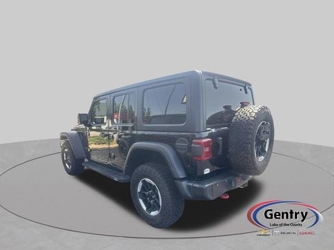 Used 2022 Jeep Wrangler Unlimited Rubicon w/ Cold Weather Group AWD/4WD image 2