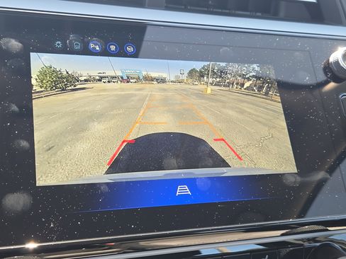 New 2027 Chevrolet Bolt LT w/ Comfort Package image 28