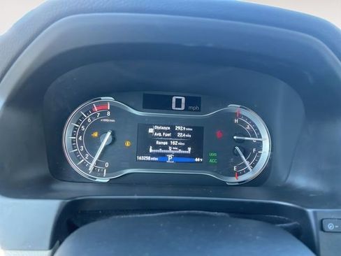 Used 2016 Honda Pilot Touring image 10