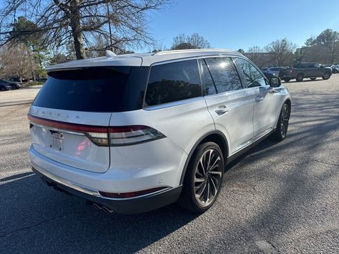 Used 2020 Lincoln Aviator Reserve w/ Equipment Group 202A image 6