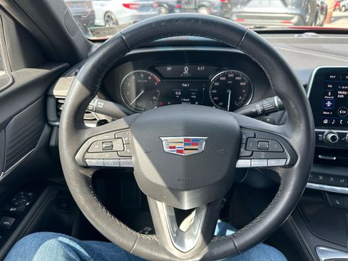 Used 2021 Cadillac CT4 Luxury w/ Cold Weather Package AWD/4WD image 17