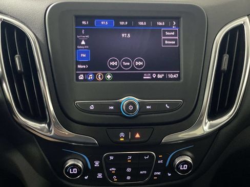 Used 2024 Chevrolet Equinox LT FWD image 12