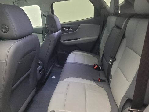 Used 2019 Chevrolet Blazer LT w/ Sound & Technology Package FWD image 18