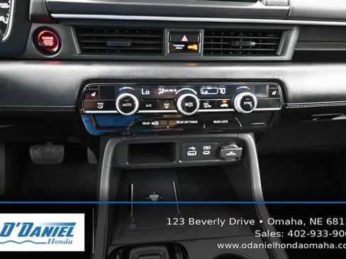 Used 2023 Honda Pilot Touring image 32