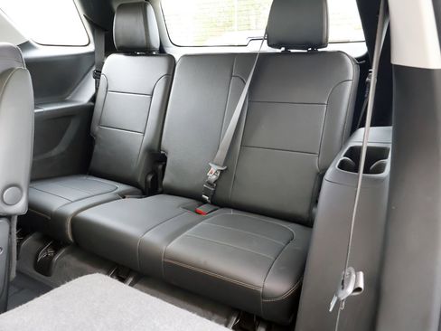 Used 2021 Chevrolet Traverse Premier w/ Redline Edition image 24