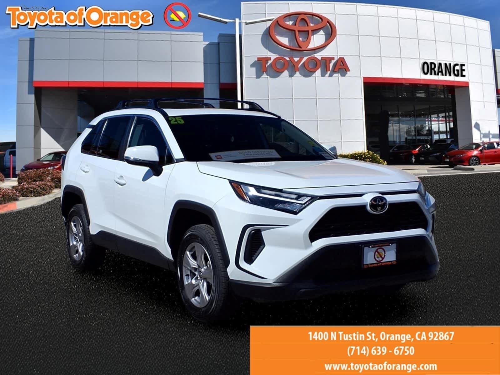 Certified 2025 Toyota RAV4 XLE w/ Convenience Package FWD image 1