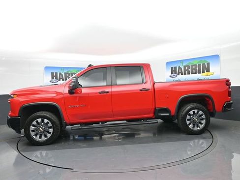 Used 2024 Chevrolet Silverado 2500 Custom w/ Custom Value Package AWD/4WD image 2