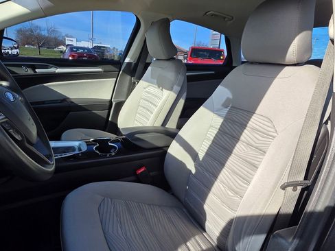 Used 2016 Ford Fusion S w/ Equipment Group 101A image 10
