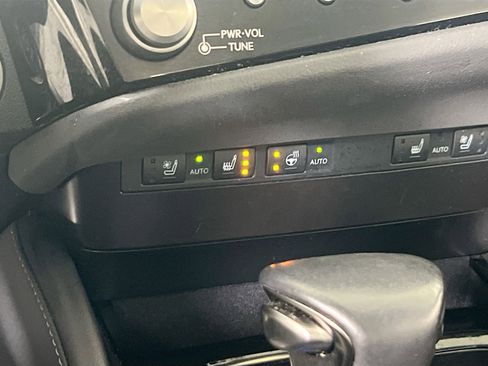 Used 2023 Lexus ES 350 w/ Premium Package FWD image 18