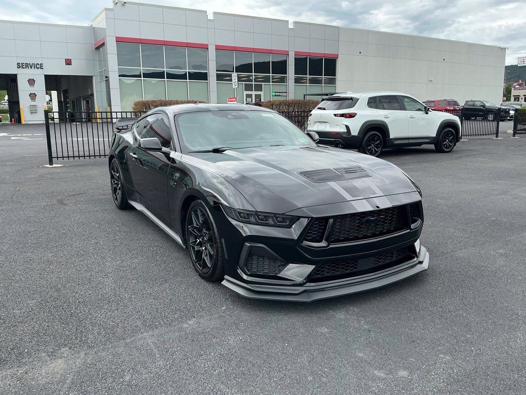 Used 2024 Ford Mustang GT Premium w/ GT Performance Package RWD image 3