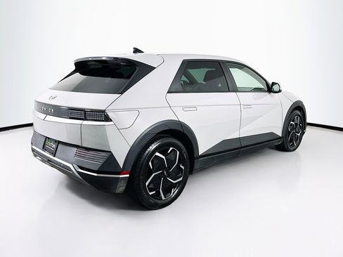 Used 2024 Hyundai Ioniq 5 SEL image 9