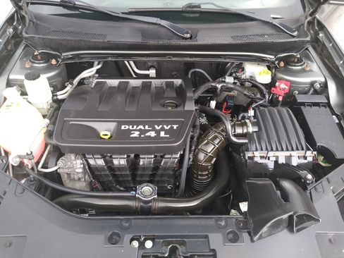 Used 2012 Chrysler 200 Touring image 20