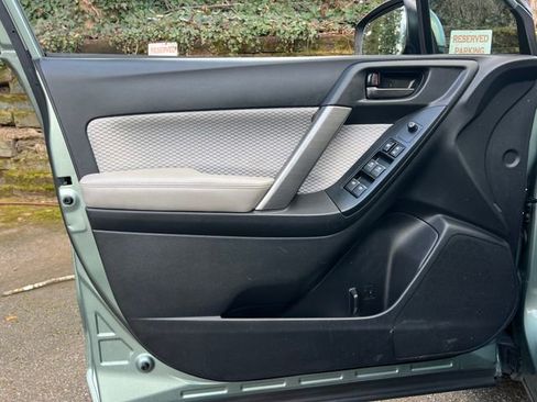 Used 2017 Subaru Forester 2.5i Premium w/ Popular Package #2A image 10