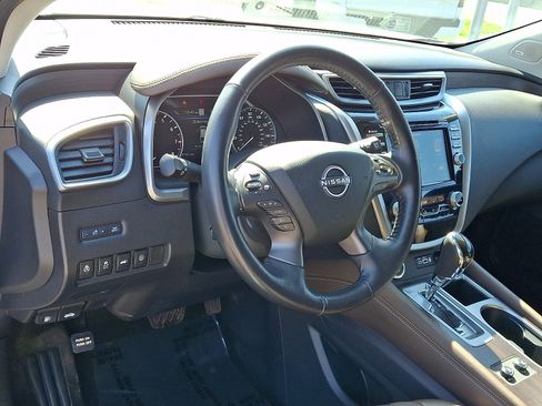 Certified 2023 Nissan Murano Platinum w/ Cargo Package AWD/4WD image 17