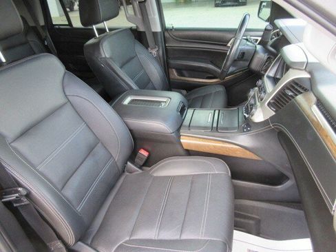 Used 2018 GMC Yukon Denali w/ Denali Ultimate Package AWD/4WD image 13