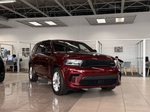 Used 2023 Dodge Durango GT RWD image 1