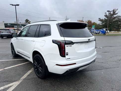 Used 2024 Cadillac XT6 Sport w/ LPO, Onyx Lite Package image 4