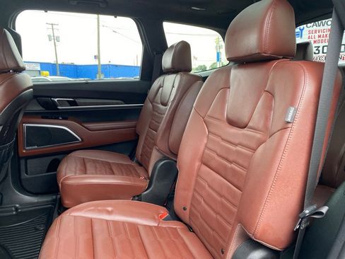 Used 2025 Kia Telluride SX AWD/4WD image 18