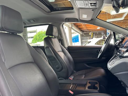 Certified 2024 Honda Odyssey EX-L image 31