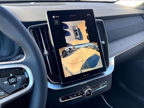 New 2026 Volvo XC90 T8 Ultra w/ Protection Package Premier image 25