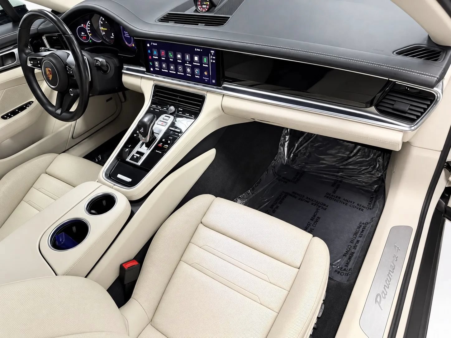 Used 2022 Porsche Panamera 4 w/ Premium Package AWD/4WD image 24