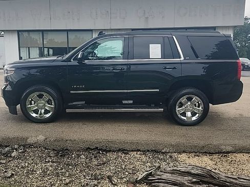 Used 2017 Chevrolet Tahoe LT w/ LT Signature Package AWD/4WD image 3