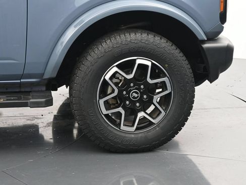 Used 2024 Ford Bronco Outer Banks AWD/4WD image 11