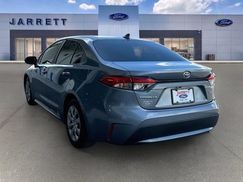 Used 2020 Toyota Corolla LE FWD image 5