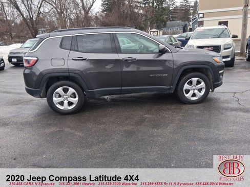 Used 2020 Jeep Compass Latitude w/ Popular Equipment Group AWD/4WD image 3