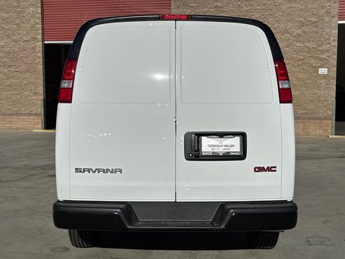 New 2025 GMC Savana 2500 w/ Driver Convenience Package image 17