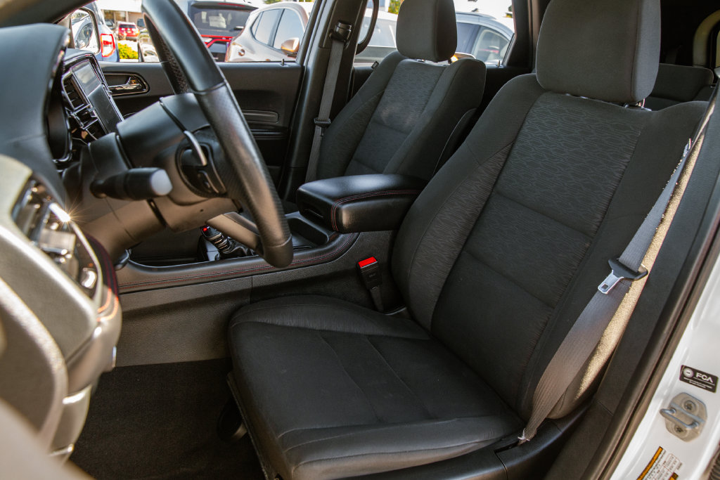 Used 2025 Dodge Durango GT AWD/4WD image 12