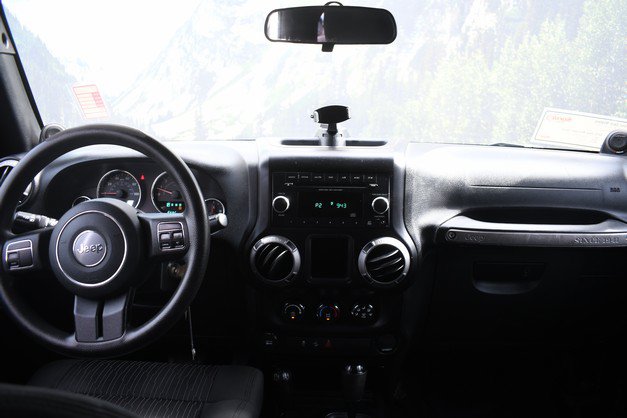 Used 2012 Jeep Wrangler Sport AWD/4WD image 18