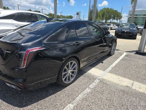 Used 2020 Cadillac CT4 V w/ Climate Package RWD image 4