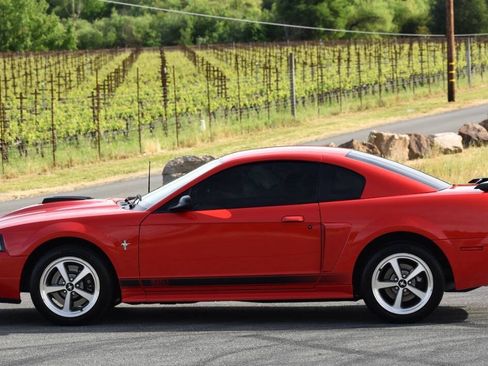 Used 2003 Ford Mustang Mach 1 RWD image 31