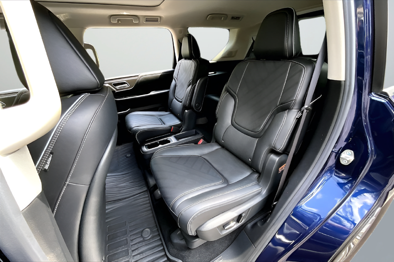 Used 2025 INFINITI QX80 Luxe AWD/4WD image 19