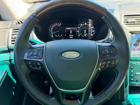 Used 2017 Ford Explorer Platinum AWD/4WD image 20