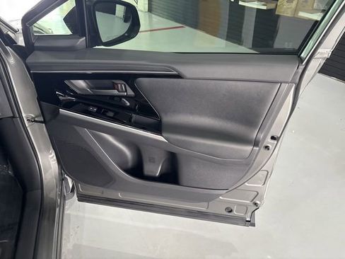 Used 2024 Toyota bZ4X XLE image 41